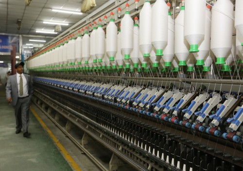 埃塞俄比亚工业部长考察海安纺织企业